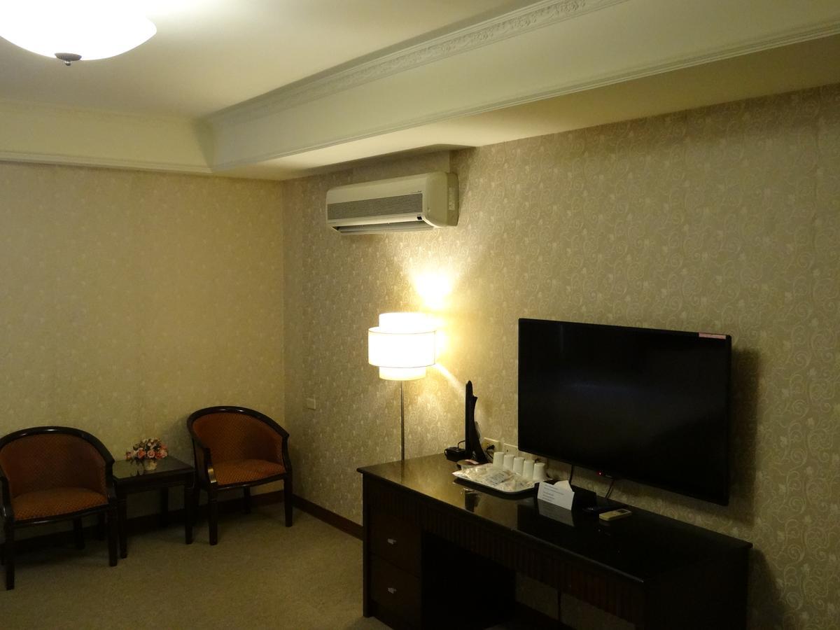 Wuzhou Hotel مدينة هوالين المظهر الخارجي الصورة